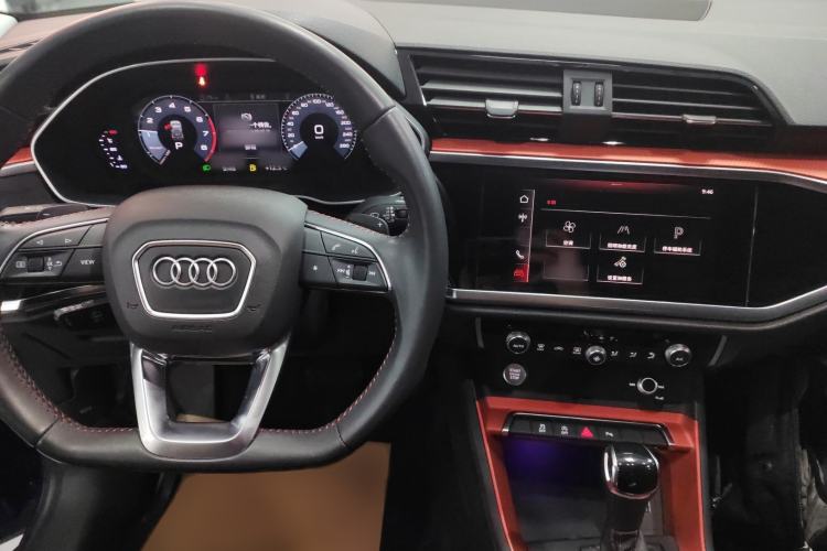 Used Audi Q3 2019 40 TFSI Fashion Dynamic Model