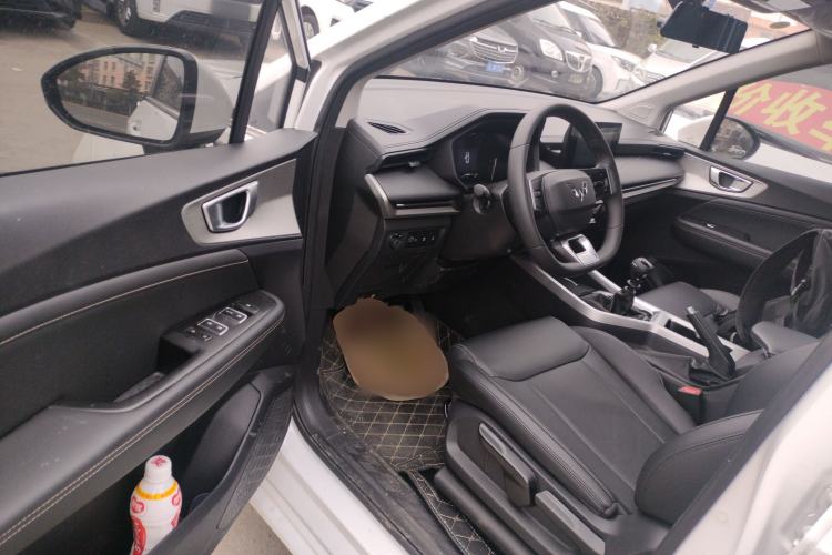 Used Wuling Jiachen 2022 1.5L Manual Comfort Edition
