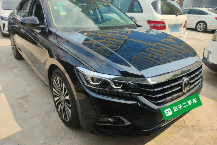 Used Volkswagen Passat 2019 330TSI Luxury Edition China VI Standard Exterior 1