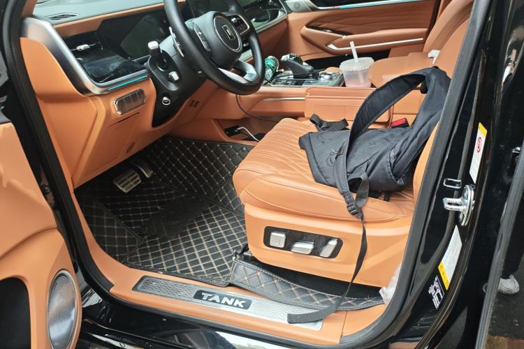 Used Tank 500 New Energy 2024 Hi4-T Left Front Seat