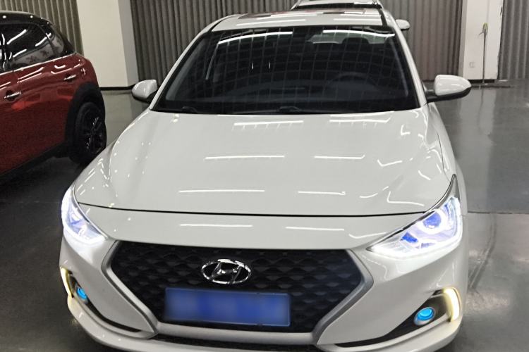 Used Hyundai Celesta 2017 1.6L Automatic Enjoyment Version GLS
