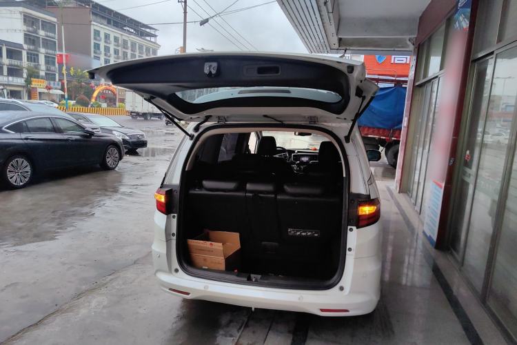 Used Honda Odyssey 2015 Revised Version 2.4L Supreme Edition