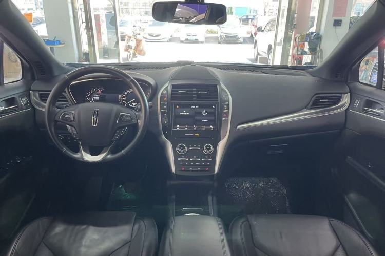 Used Lincoln MKC 2019 2.0T Two-Wheel Drive Luxury Edition China VI Standard Interior 1