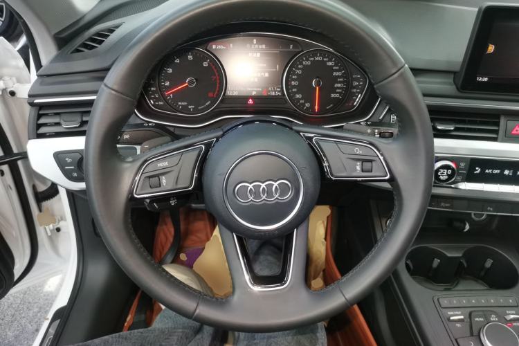 Used Audi A4L 2018 30th Anniversary Edition 40 TFSI Trendy Model
