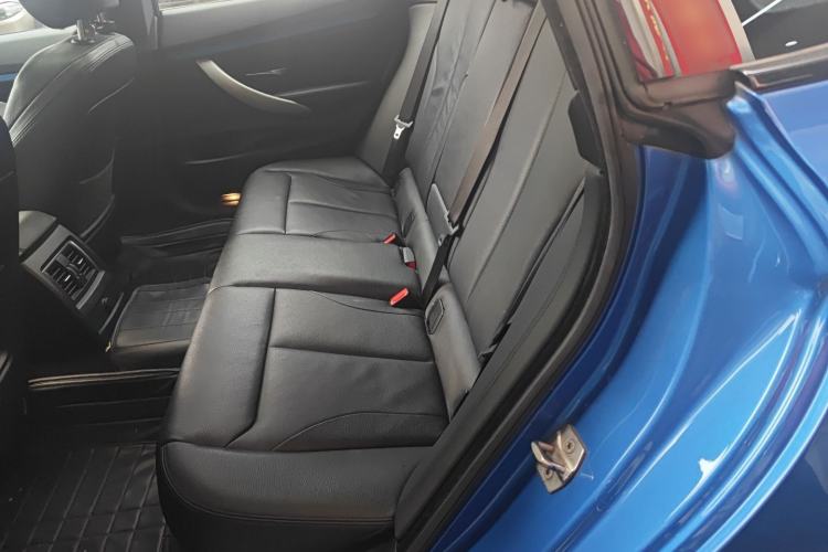 Used BMW 3 Series GT 2016 320i Design Package Edition Left Rear Seat