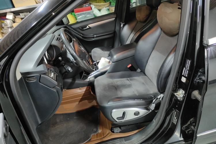 Used Mercedes-Benz R-Class 2014 R 320 4MATIC Business Model