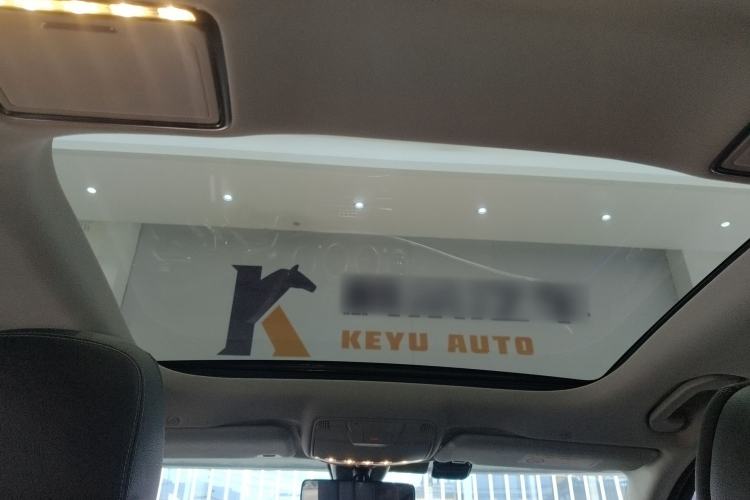 Used Mercedes-Benz E-Class 2022 Revised E 300 L Sporty and Stylish Edition Headliner