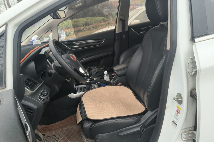 Used BYD Song MAX 2017 1.5T Manual Smart Connect Luxury 7-Seater