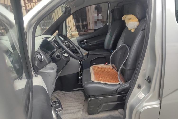 Used Nissan NV200 2011 1.6L 232 Seats Zunya Trim