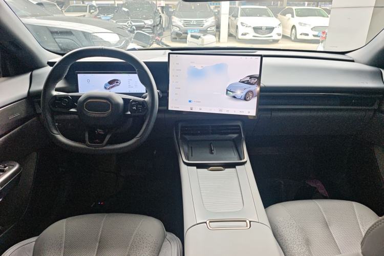 Used Lynk & Co 07 2024 EM-P 126 Long-Range Halo
