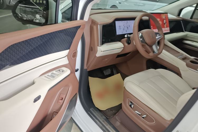 Used BYD Xia 2025 DM-i 1.5T 100km Supreme Edition Driver Seat