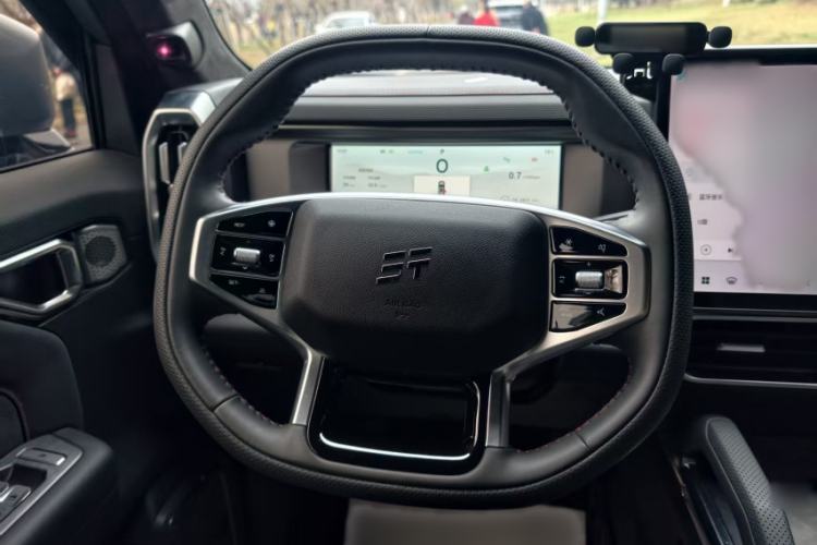 Used JETOUR Traveler 2023 2.0T All-Wheel Drive Conquer PRO