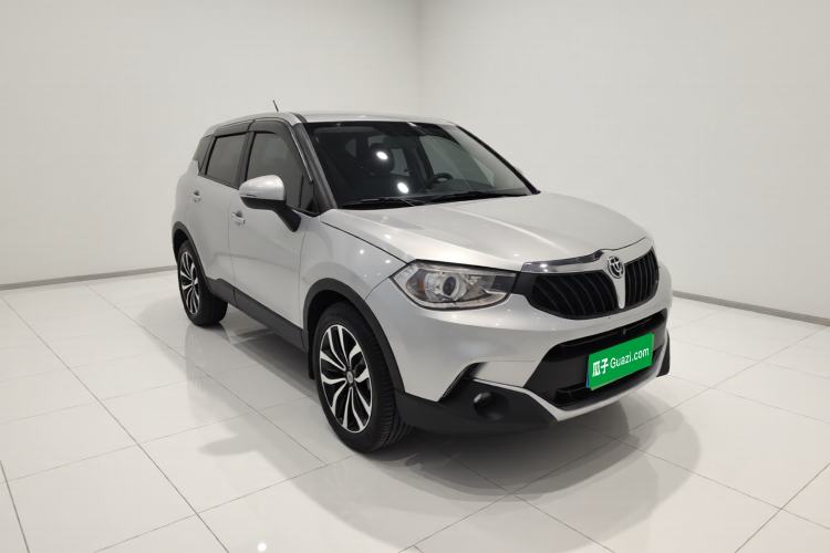 Used Brilliance V3 2015 1.5T Manual Urban Model Exterior 2