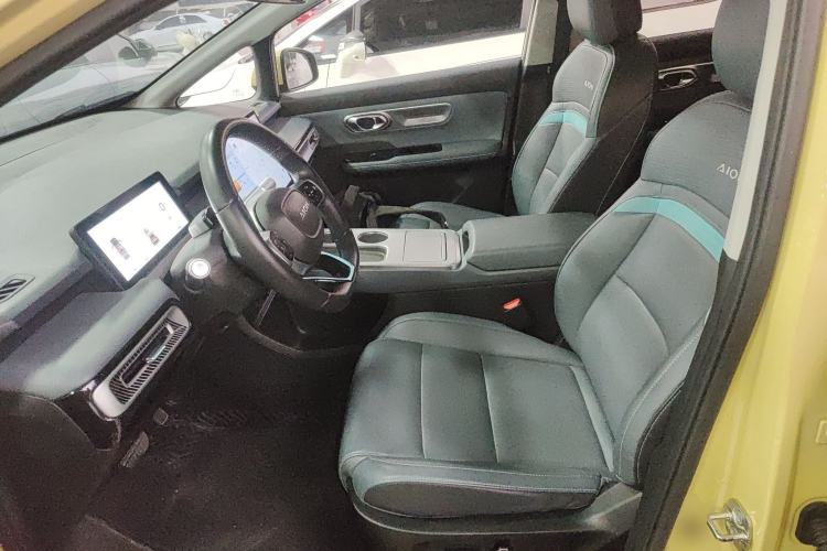 Used AION Y 2022 Plus 70 Tech Edition
