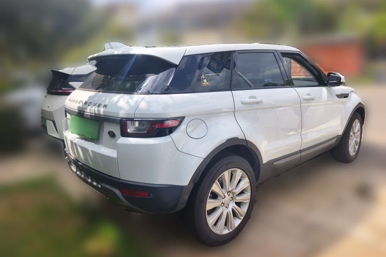 Used Land Rover Range Evoque 2018 240 PS SE Smart Brilliance Edition Rear Right 45 Deg