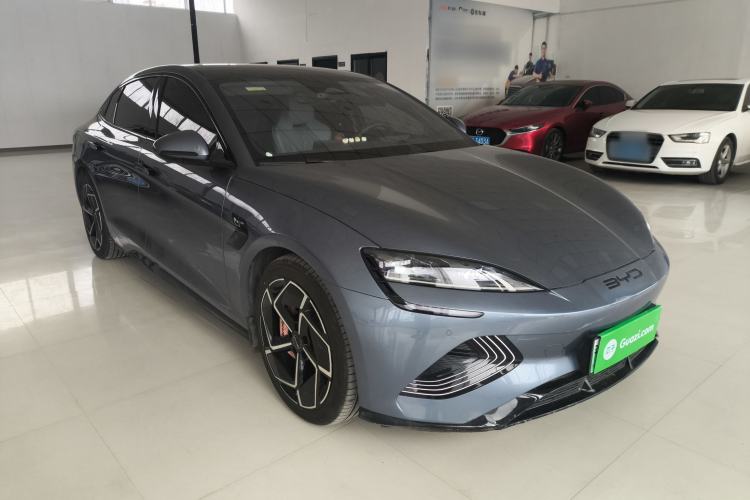 Used BYD Seal 2022 650 km All-Wheel-Drive Performance Version
