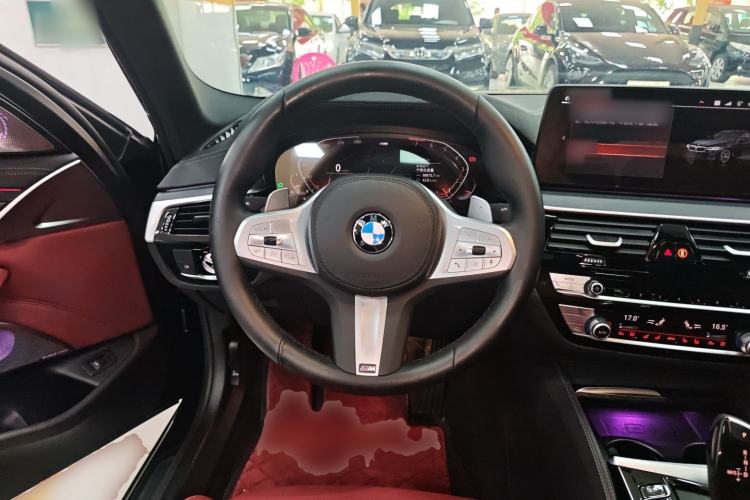 Used BMW 5 Series 2022 Revised Version 3 530Li Luxury Edition M Sport Package Steering Wheel