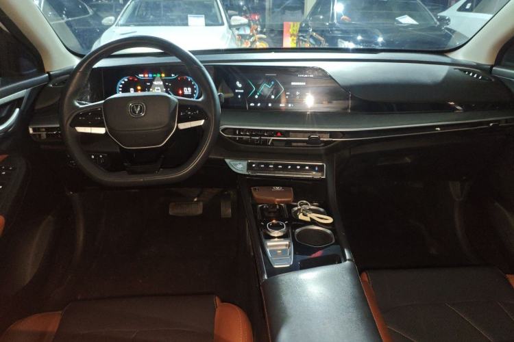 Used Changan Eado 2022 PLUS Blue Whale NE 1.4T GDI DCT Prestige Edition