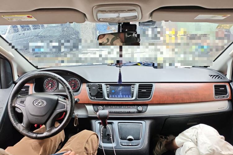 Used SAIC MAXUS G10 2016 2.0T Automatic Elite Edition