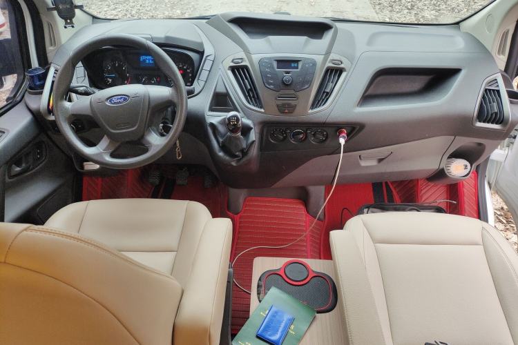 Used Ford Transit 2017 2.0T Diesel Multi-Function Commercial Vehicle Mid-Drive Mid-Roof China V Standard