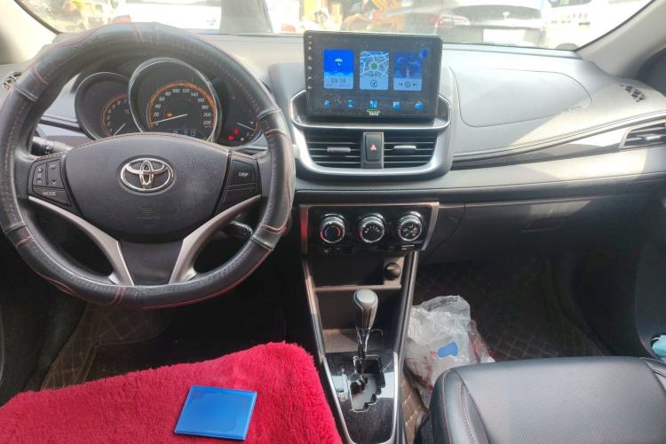 Used Toyota YARiS L Zhi Xuan 2022 X-Trail 1.5L CVT Luxury PLUS Edition Center Console