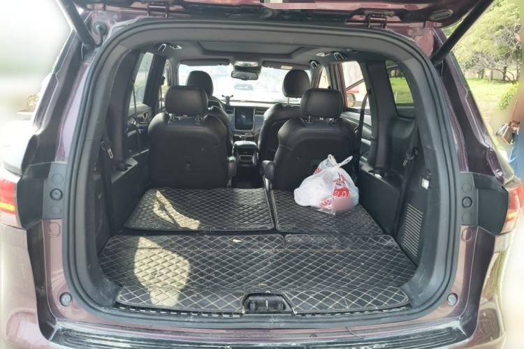 Used CHANGAN OSHAN COS1 2018 1.5T Automatic Smart 7-Seater