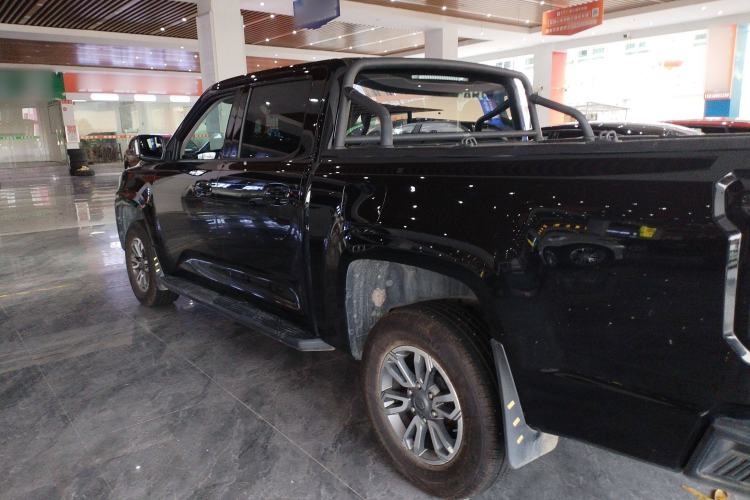 Used JMC DaDao 2023 All-Purpose 2.3T Diesel Manual Two-Wheel Drive Long-Wheelbase Comfort Edition
