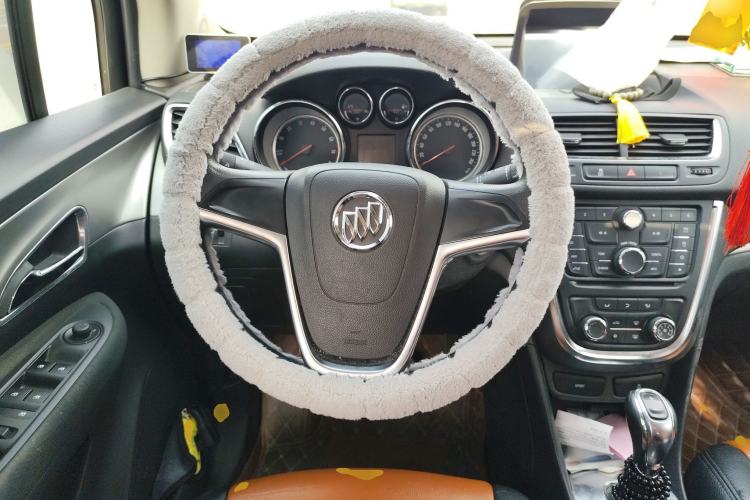 Used Buick Encore 2015 1.4T Automatic Two-Wheel Drive Urban Elite Version