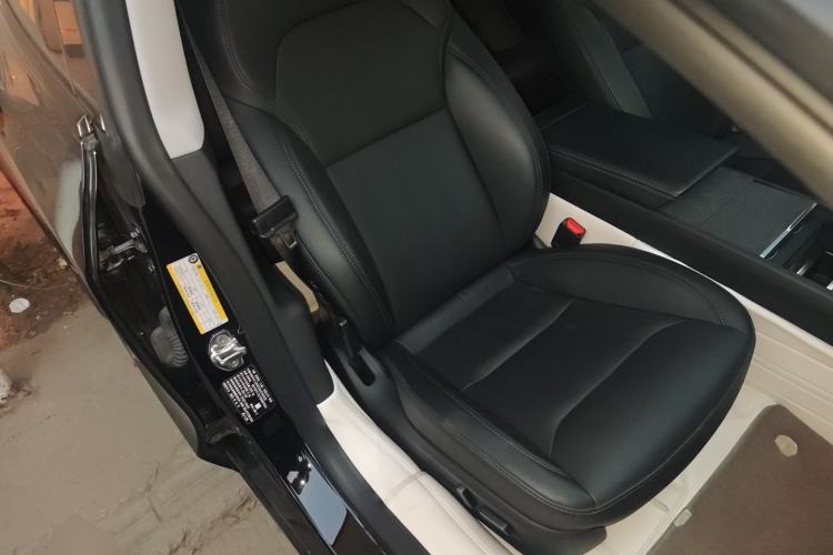 Used Tesla Model 3 2023 Long-Range All-Wheel-Drive Version