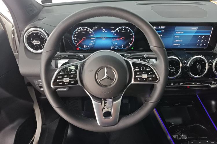 Used Mercedes-Benz GLB 2022 Second Facelift GLB 200 Dynamic Edition Steering Wheel