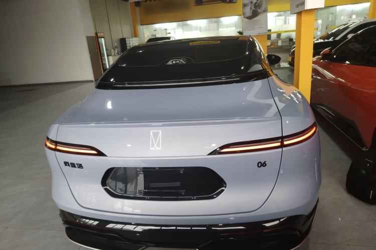 Used Avatr 06 2025 Pro Range-Extended Edition Rear