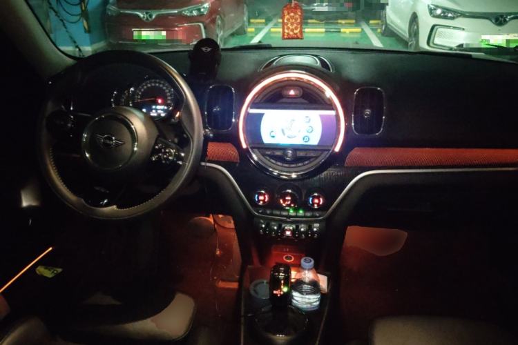 Used MINI Countryman 2019 1.5T COOPER ALL4 Artist Weekend Travel Edition
