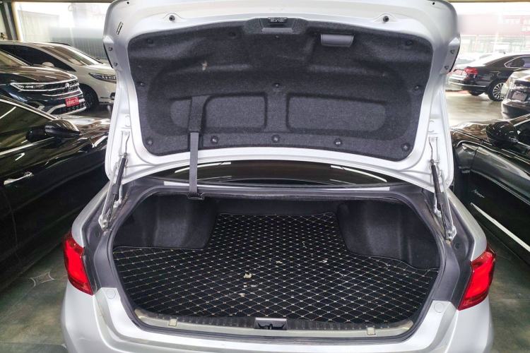 Used Toyota Crown 2015 2.0T Fashion Edition
