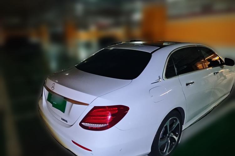 Used Mercedes-Benz E-Class 2017 E 300 L Sporty and Stylish Model Rear Right 45 Deg