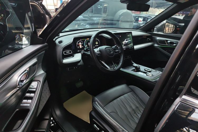 Used GAC Trumpchi GS8 2022 Flagship Series 2.0 TGDI Two-Wheel-Drive Prestige Edition (7 Seats)
