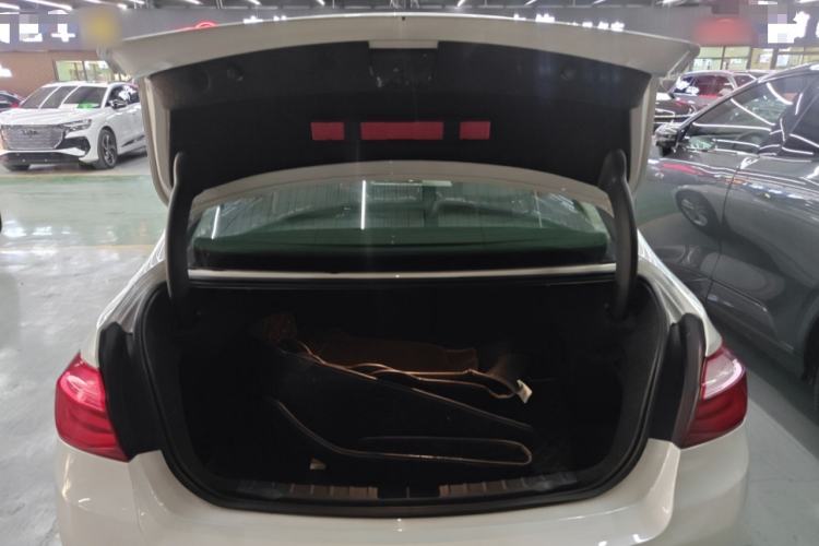 Used BMW 3 Series 2016 320Li Fashion Model
