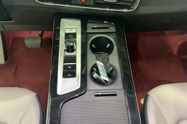 Used Volkswagen Tavendor 2023 330TSI Luxury Touring Edition Interior 3