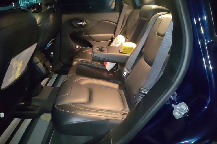 Used Jeep Cherokee 2016 2.4L Professional Smart Version Left Rear Seat