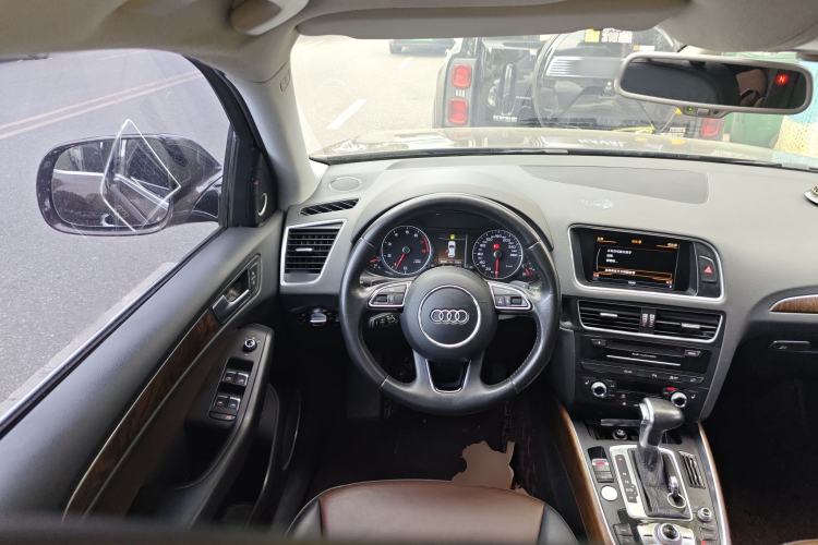 Used Audi Q5 2016 40 TFSI Comfort Model