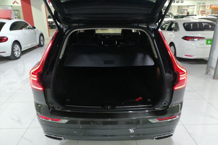 Used Volvo XC60 2021 T5 4x4 Smart Luxury Edition Trunk