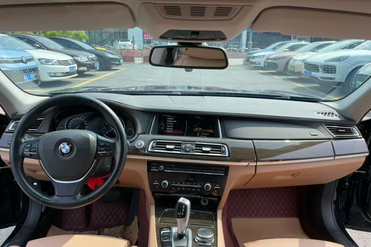 Used BMW 7 Series 2013 730Li Luxury Model