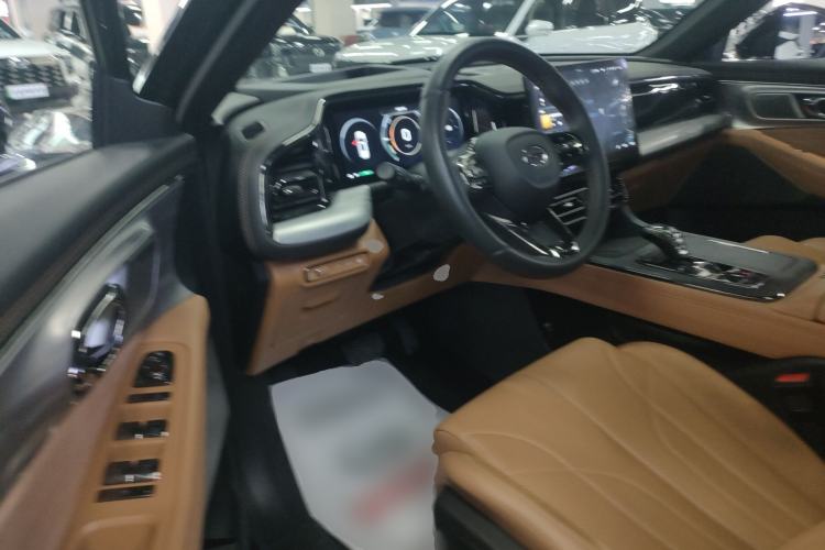 Used GAC Trumpchi ES9 2024 PHEV with 143 km Max Left Front Seat