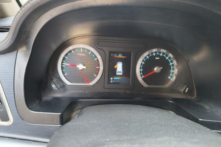 Used FORTHING Lingzhi 2022 Striving Version M5L 2.0L Luxury 7-Seater
