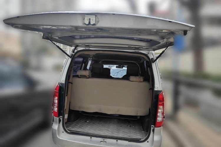 Used Wuling Hongguang V 2019 1.5L Enjoyment Version China VI LAR
