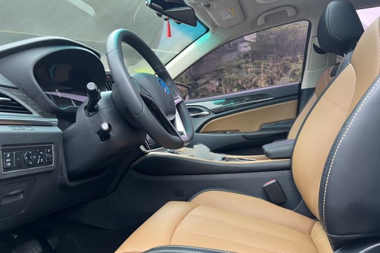 Used BYD Qin New Energy 2017 1.5T Luxury Model Interior 3