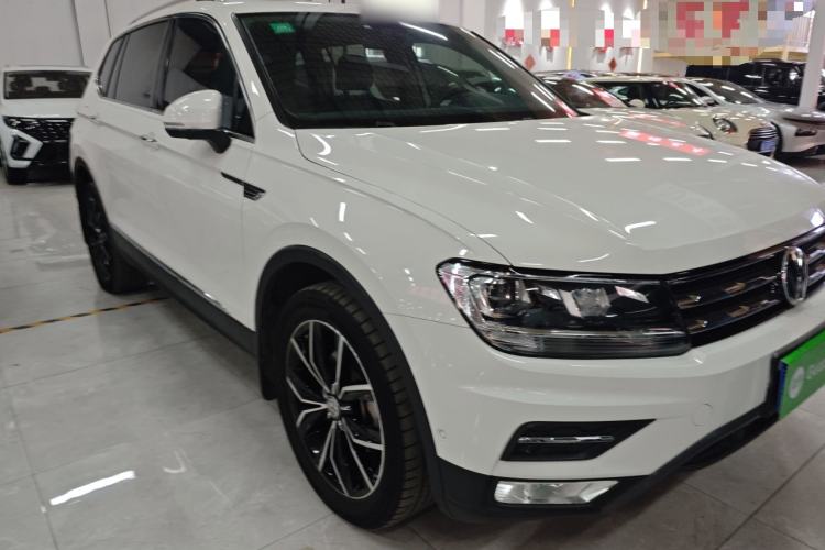 Used Volkswagen Tiguan L 2019 330TSI Automatic Two-Wheel Drive Smart Luxury Version China VI Standard
