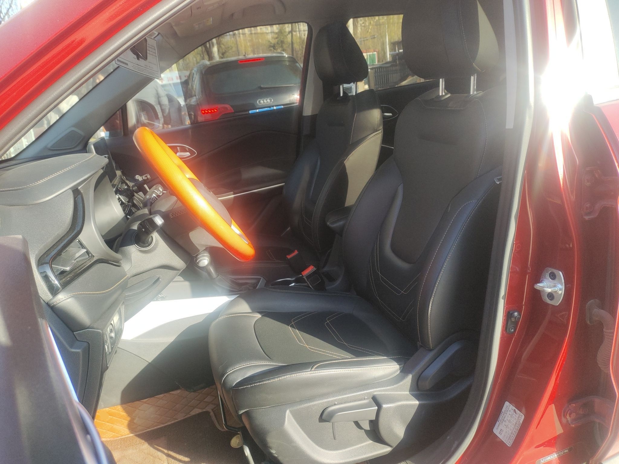 Переднее сиденье в автомобиле