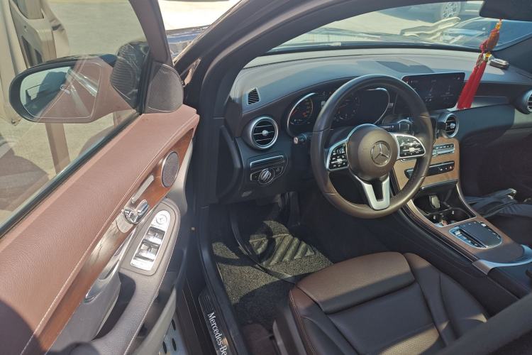 Used Mercedes-Benz GLC 2020 GLC 300 L 4MATIC Dynamic Edition
