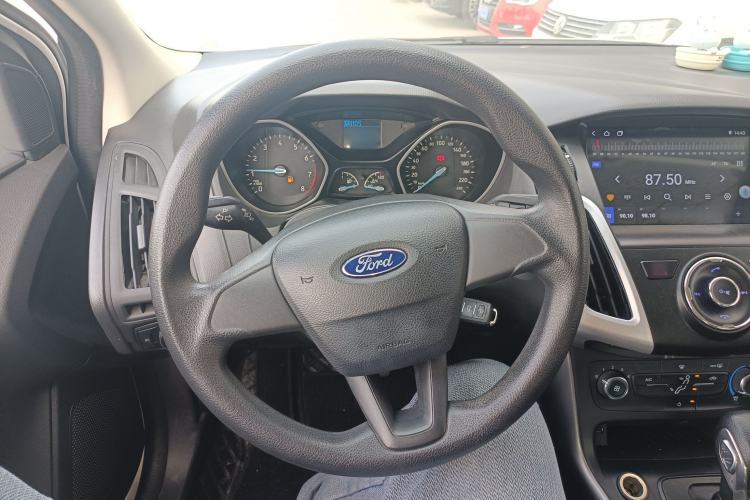 Used Ford Focus 2015 Hatchback 1.6L Automatic Comfort Model

