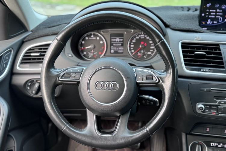 Used Audi Q3 2016 30 TFSI Fashion Model